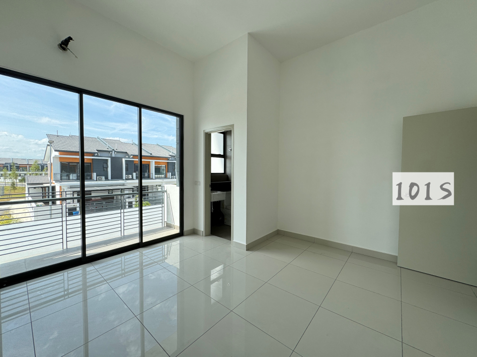 BELOW MARKET Robin residences 2 sty 18x65 - photo 4