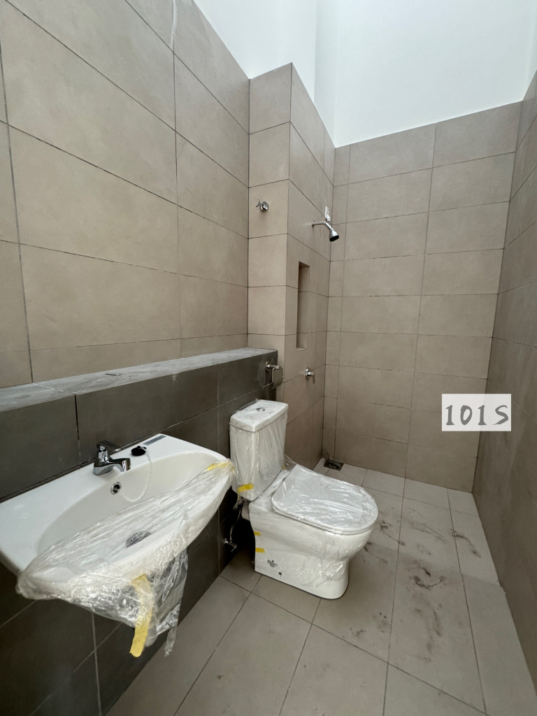 BELOW MARKET Robin residences 2 sty 18x65 - photo 5
