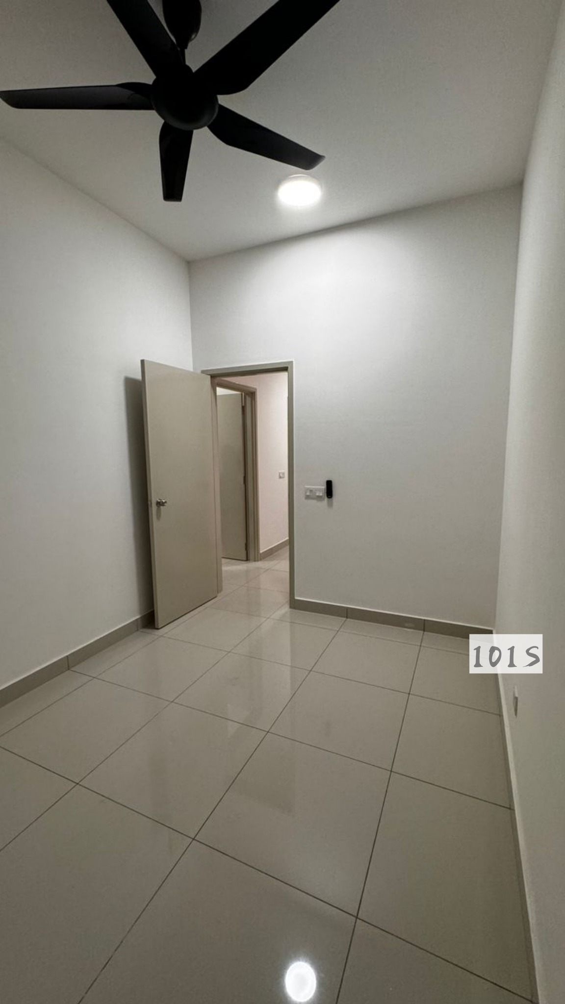For rent robin residences 2 sty 18x65 - photo 3