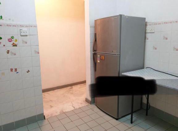 725sqft 2R2B Sri Damansara Court Opposite Uniqlo - photo 5