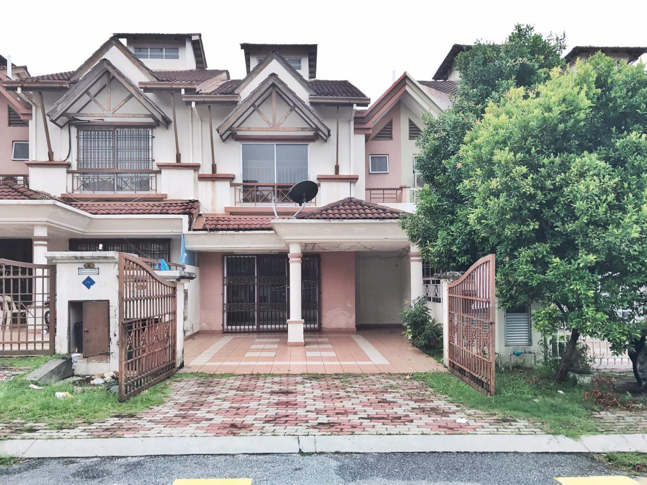 2 Storey Terrace  Bukit Subang