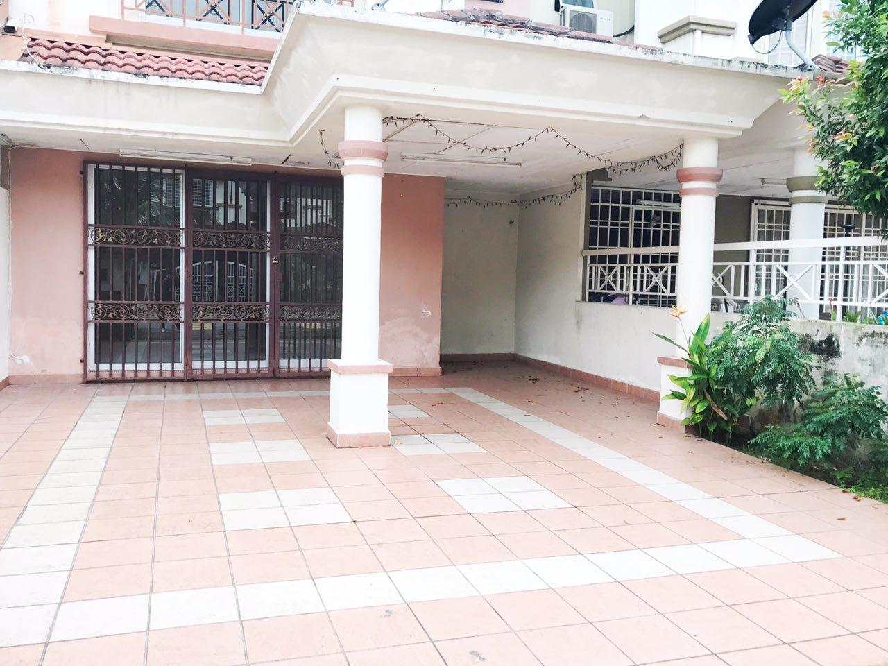 2 Storey Terrace  Bukit Subang - photo 2