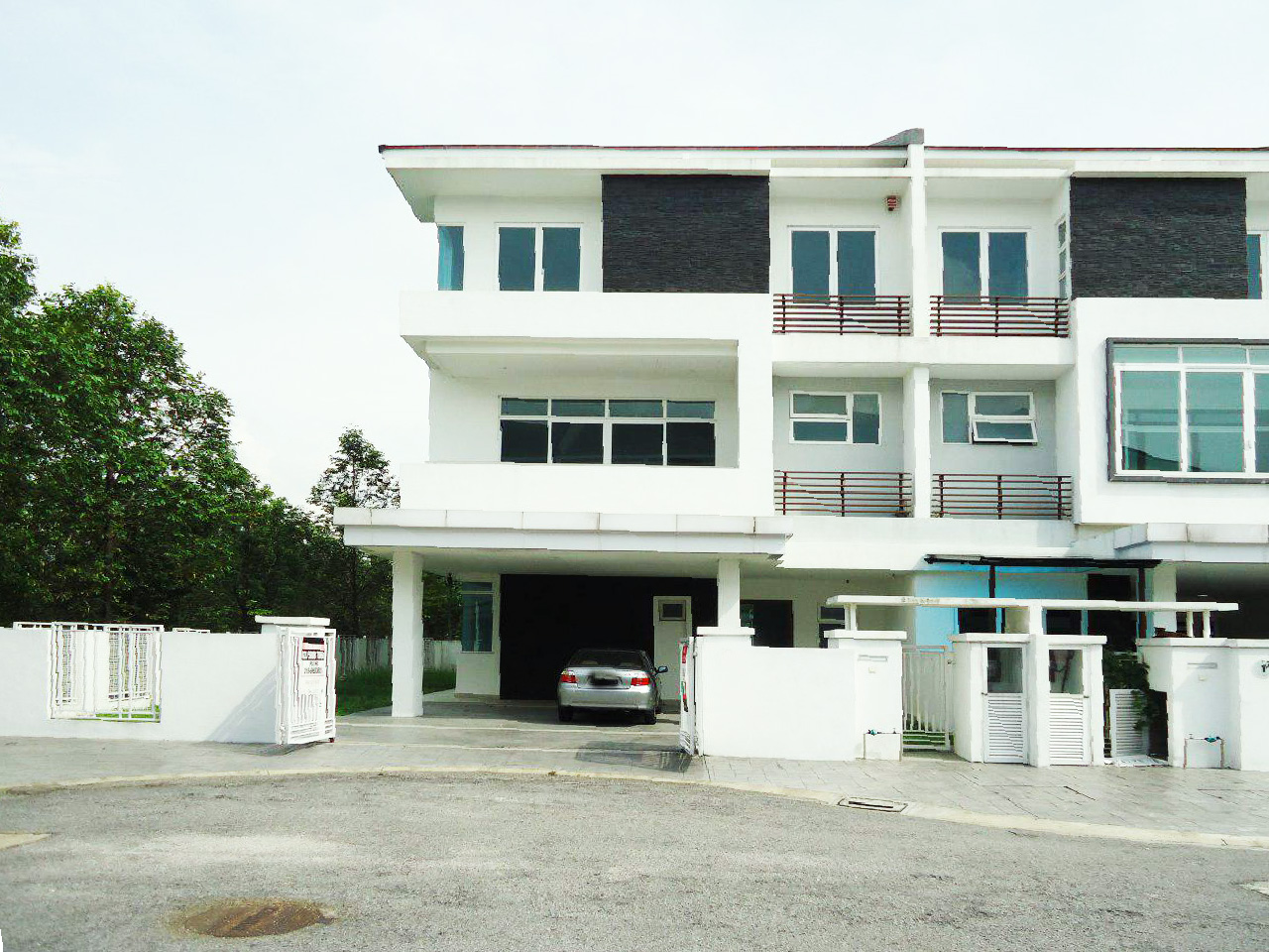 3 Stry Corner Lot Lagenda 3 Waterfront Bkt Jeluton - photo 2