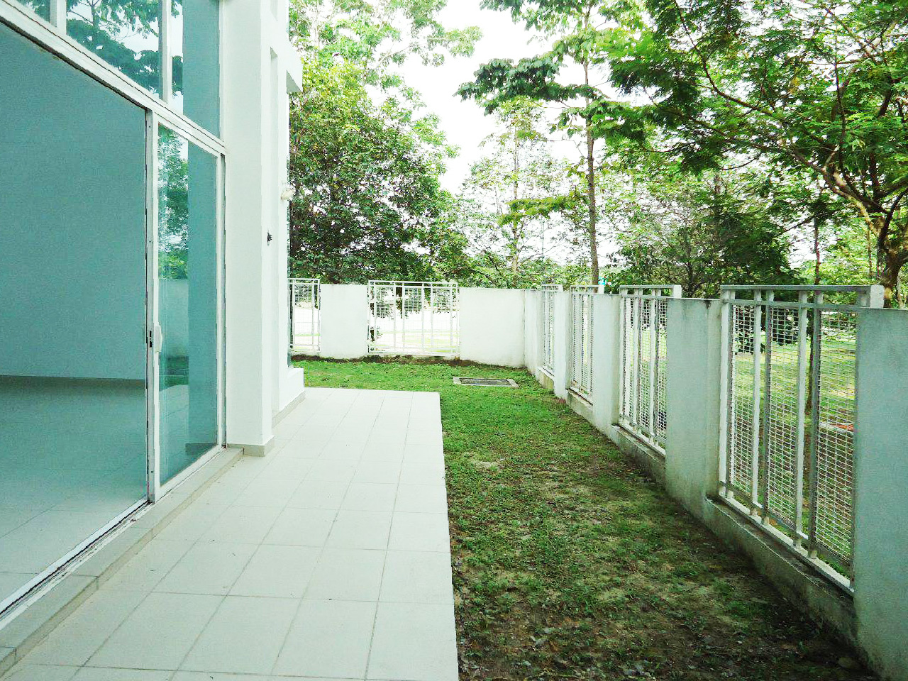 3 Stry Corner Lot Lagenda 3 Waterfront Bkt Jeluton - photo 8