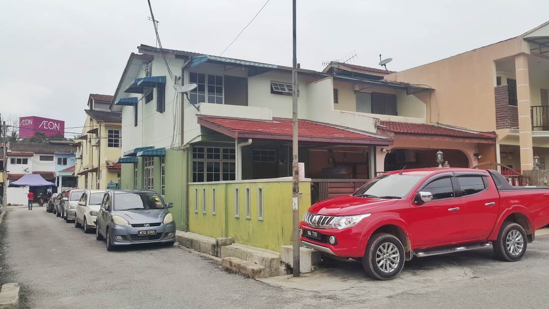 END LOT 2 STOREY TERRACE HOUSE SRI RAMPAI SURAU
