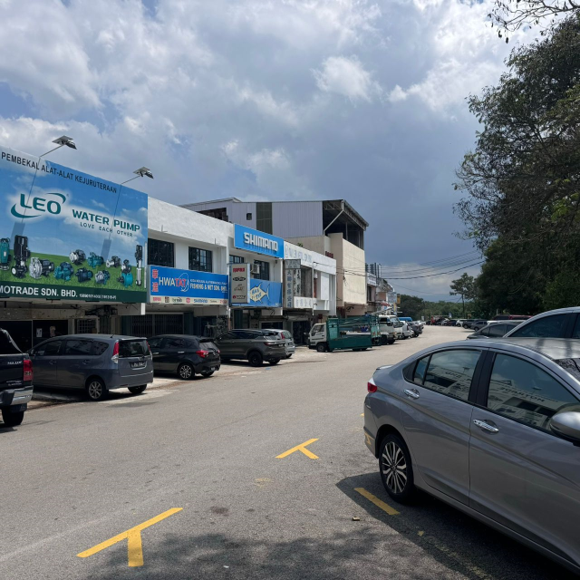 Kompleks Chain Ferry double sty shop lot - photo 3