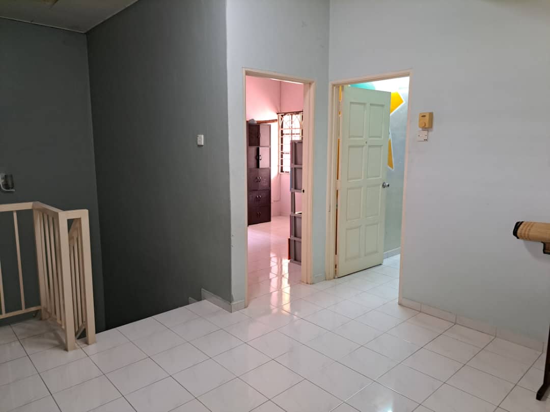 valued market taman idaman double sty - photo 11