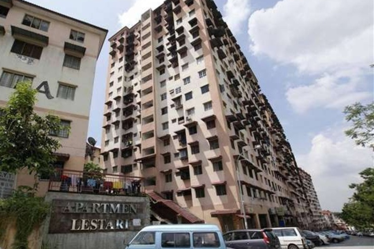 Lestari Apartment Damansara damai - photo 4