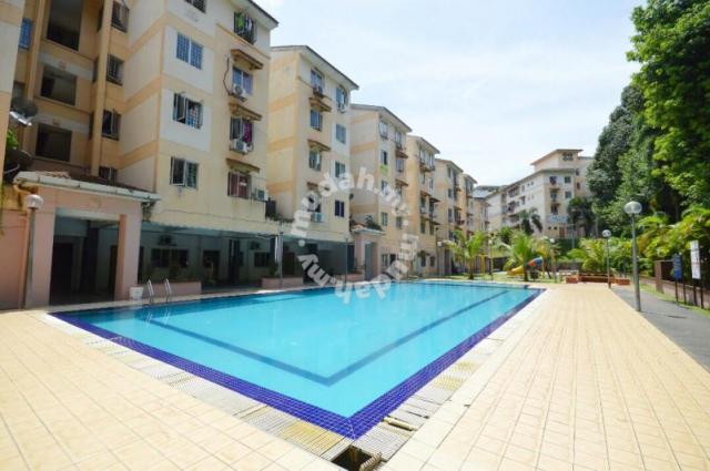 Saujana Apartment , Damansara Damai , Sungai Buloh - photo 3