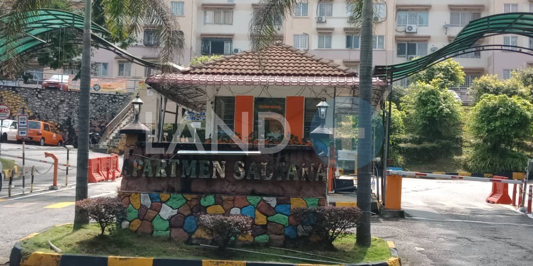 Saujana Apartment , Damansara Damai , Sungai Buloh - photo 4