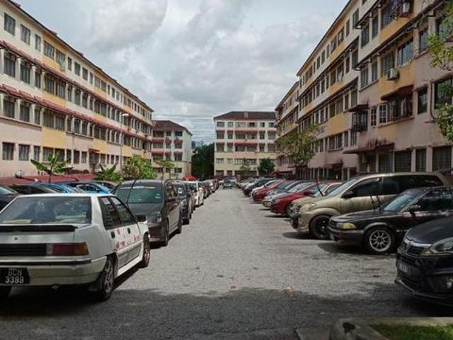 Idaman Apartemet Damansara Damai , Sungai buloh - photo 6