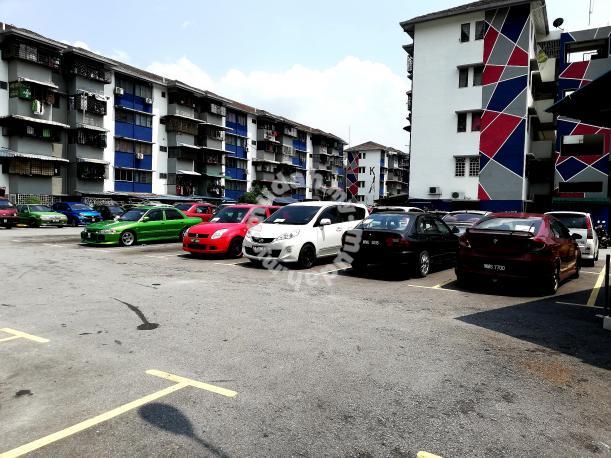 Pinggiran Batu Caves Flat , Gombak - photo 2