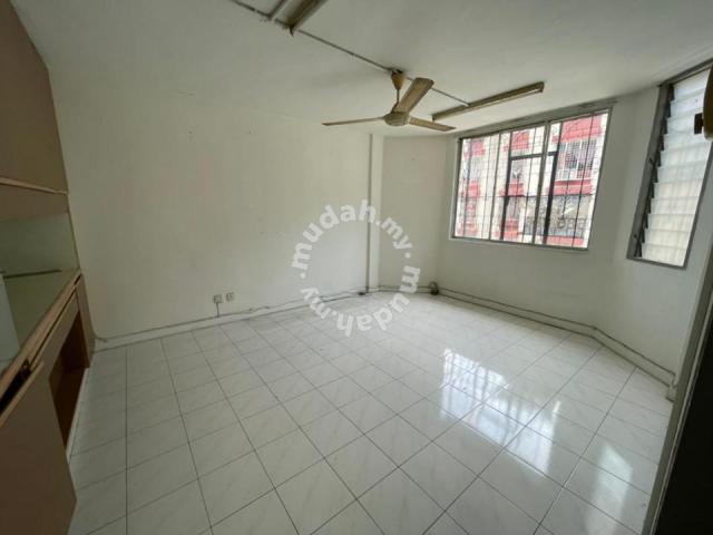 Sri Rampai Court , Wangsa Maju - photo 5