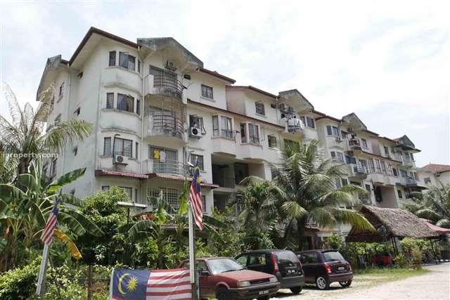 Kenari Court Apartment  Ampang - photo 2