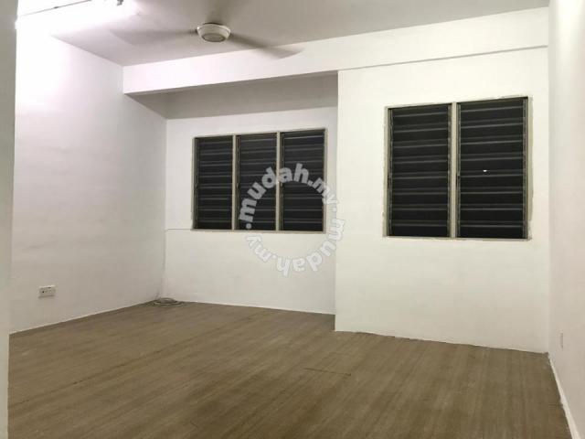 Laman Damai Apartment - photo 2