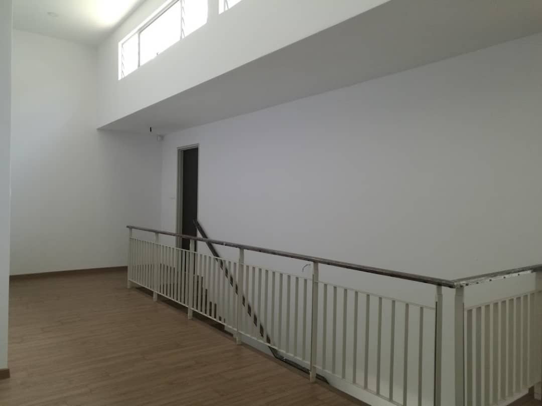 Spacious Superlink House at Elmina City For Sale - photo 4
