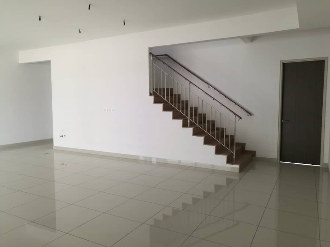 Spacious Superlink House at Elmina City For Sale - photo 5