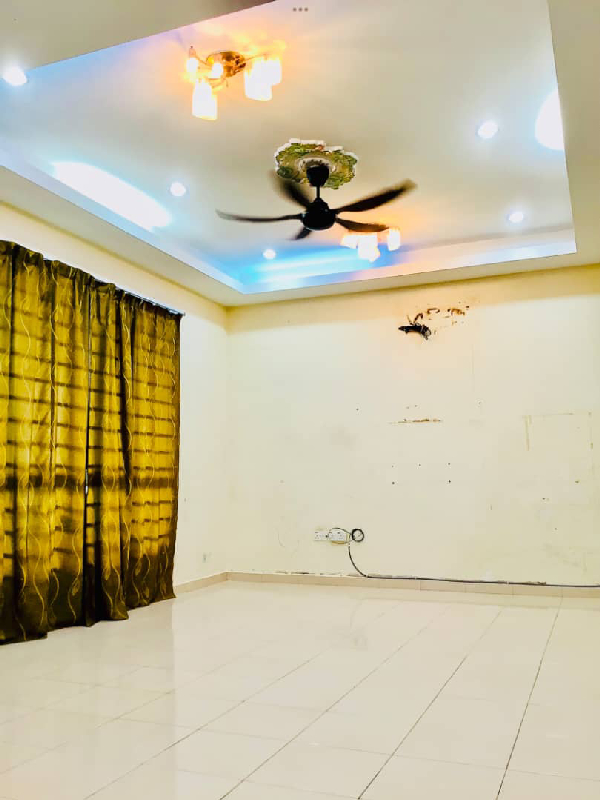 Double Storey SuperLink Intermediate Taman Bukit Kristal Seremban  - photo 3