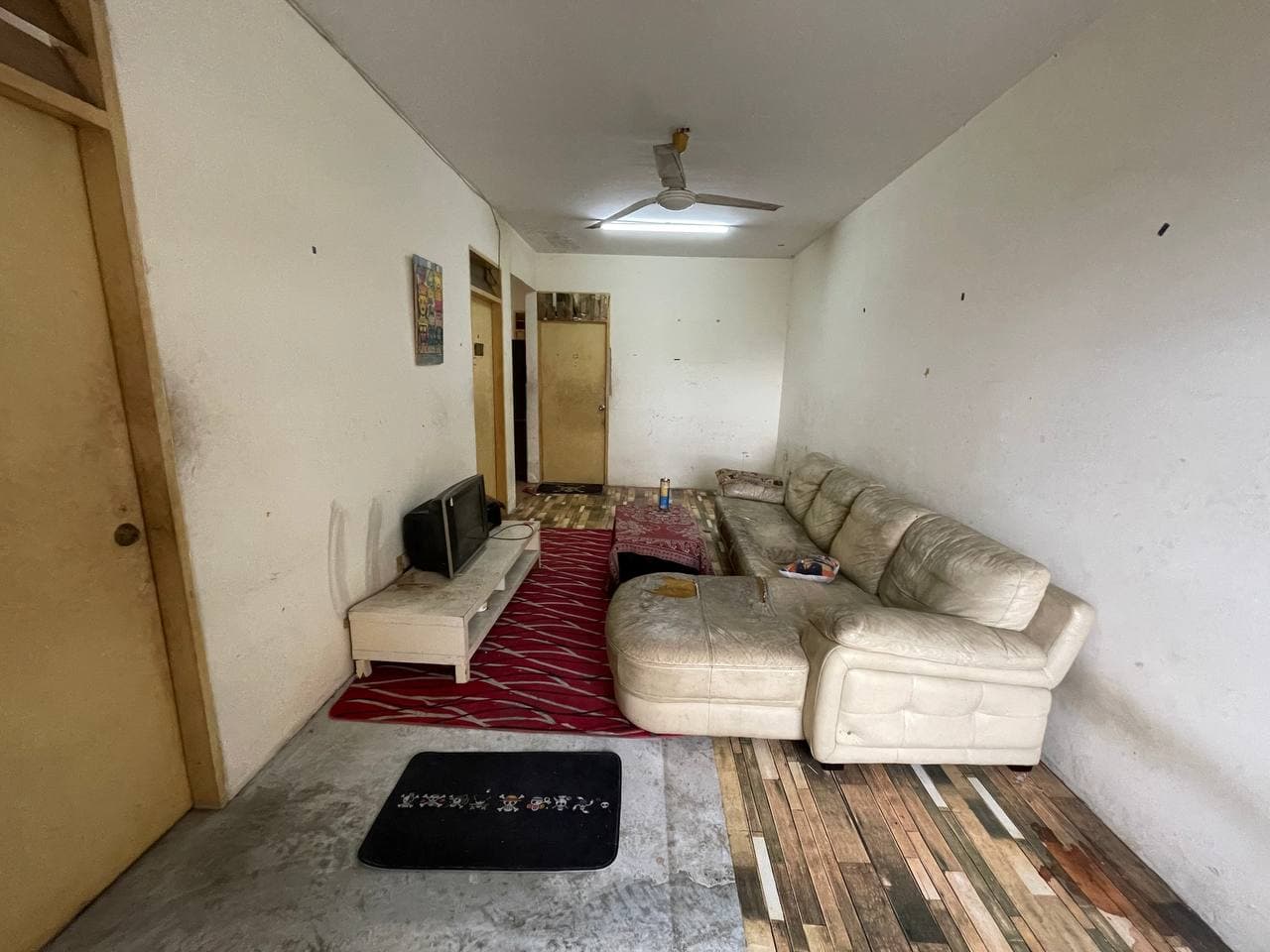 Apartment Mentari Court, Bandar Sunway - photo 1