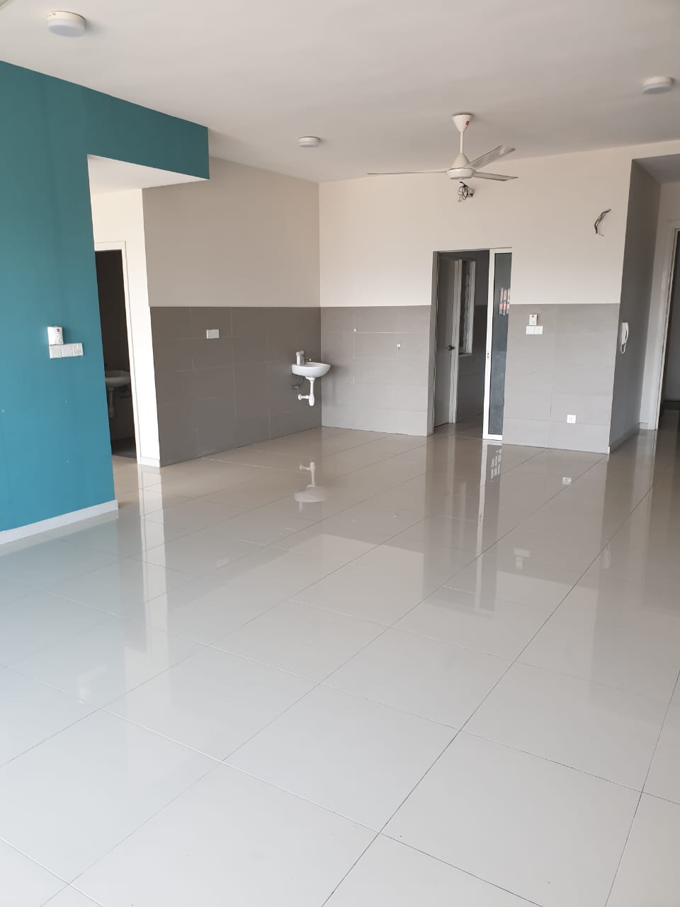 CASA GREEN CONDOMINIUM - photo 2