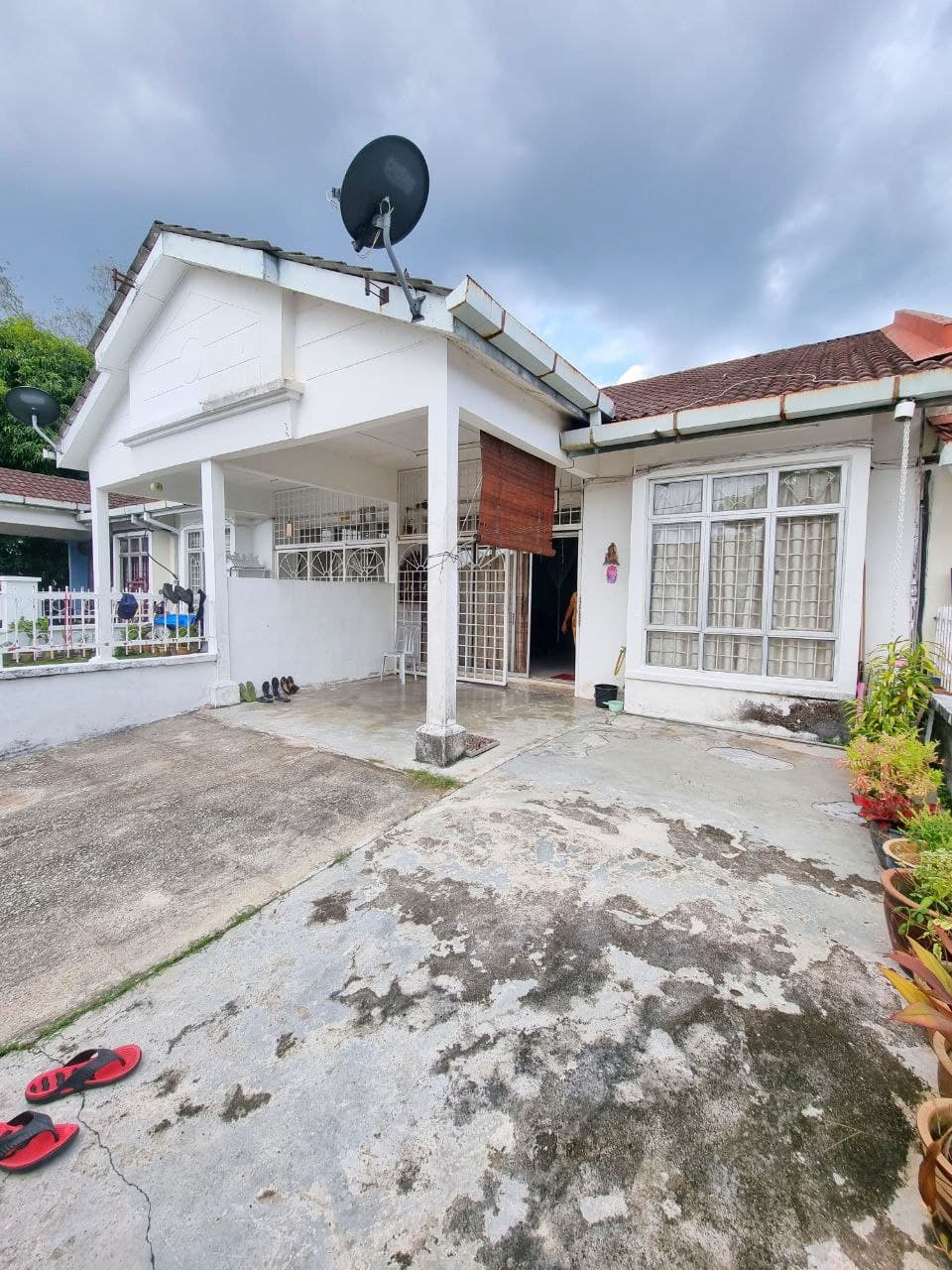 SINGLE STOREY TERRACE HOUSE TAMAN DESA CEMPAKA, N - photo 9