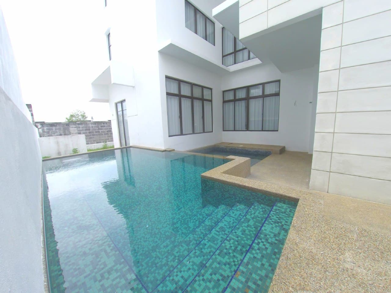 3 STOREY SEMI D EMERY KEMENSAHMelawati - photo 2