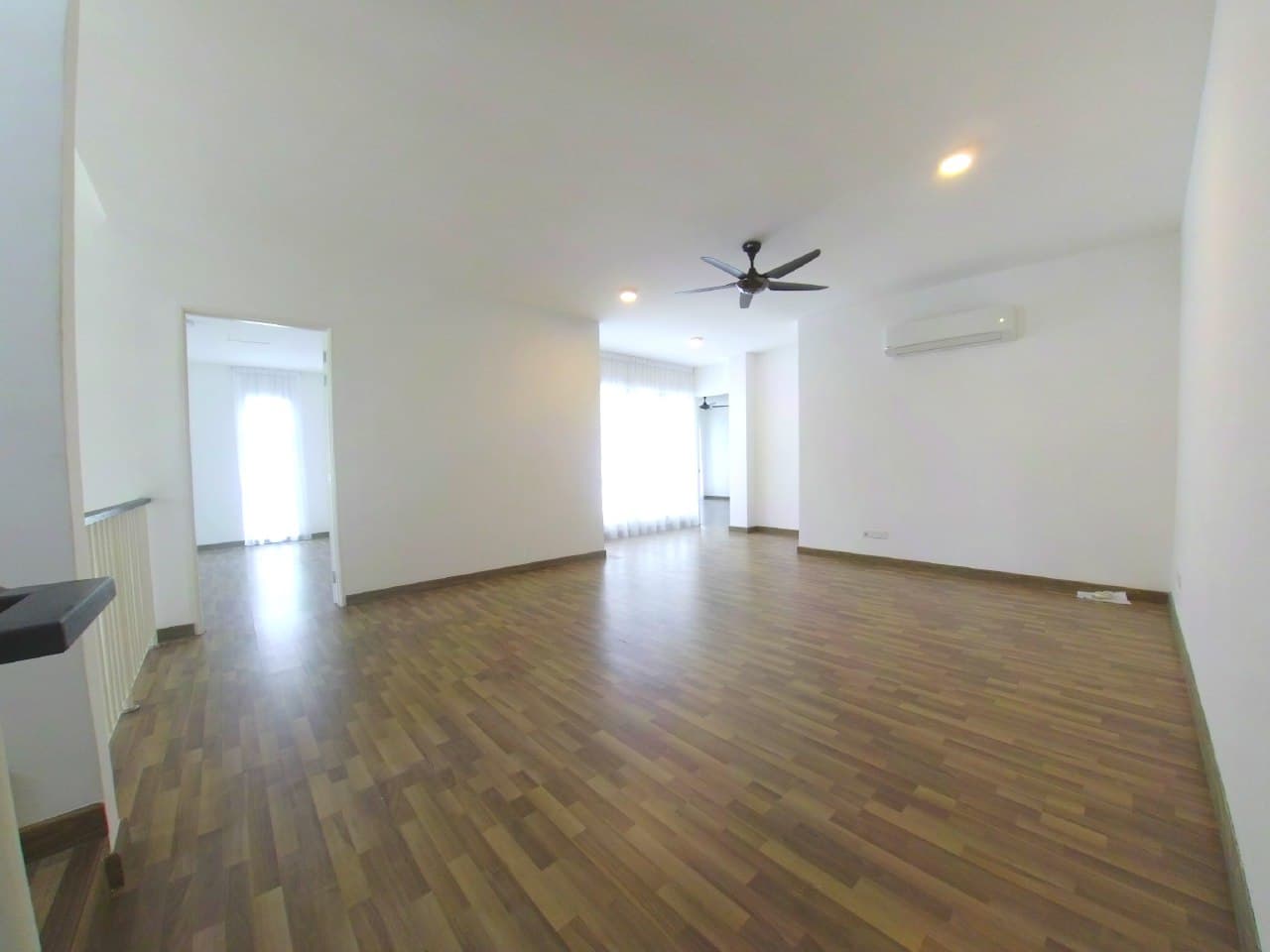 3 STOREY SEMI D EMERY KEMENSAHMelawati - photo 9