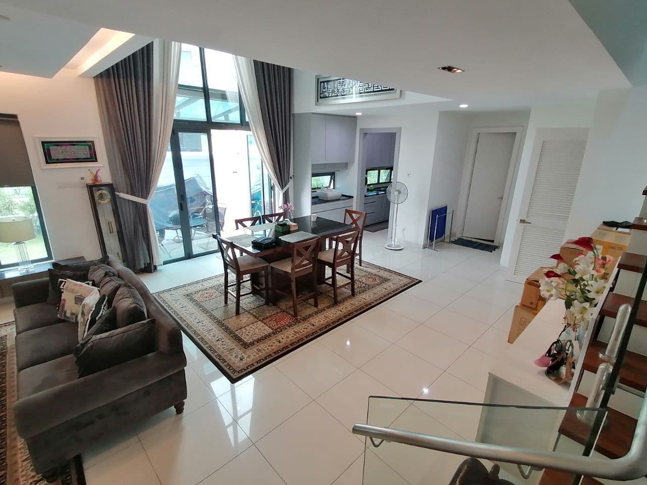 CORNER LOT TRIPLE STOREY HOUSE - photo 10