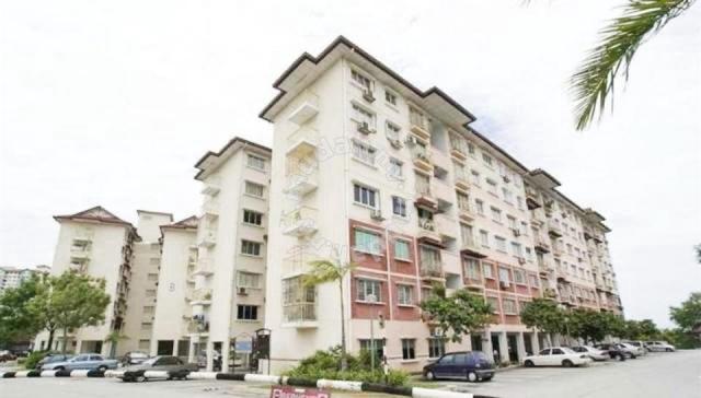 Latan Biru Apartment,Kota Damansara