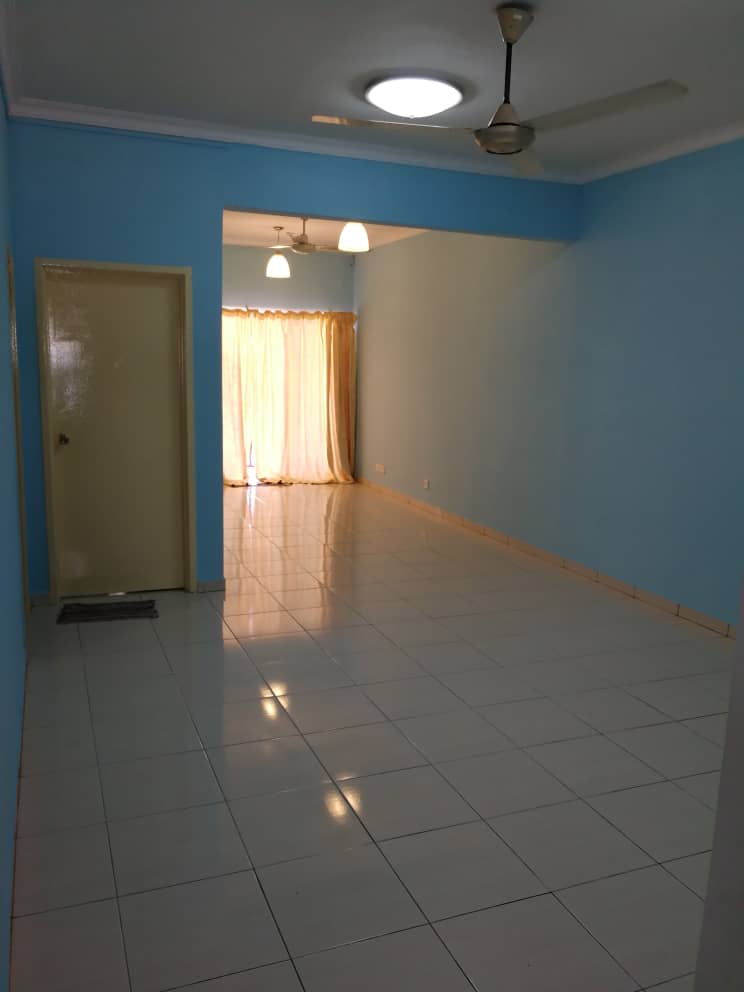 Townhouse  House - photo 2