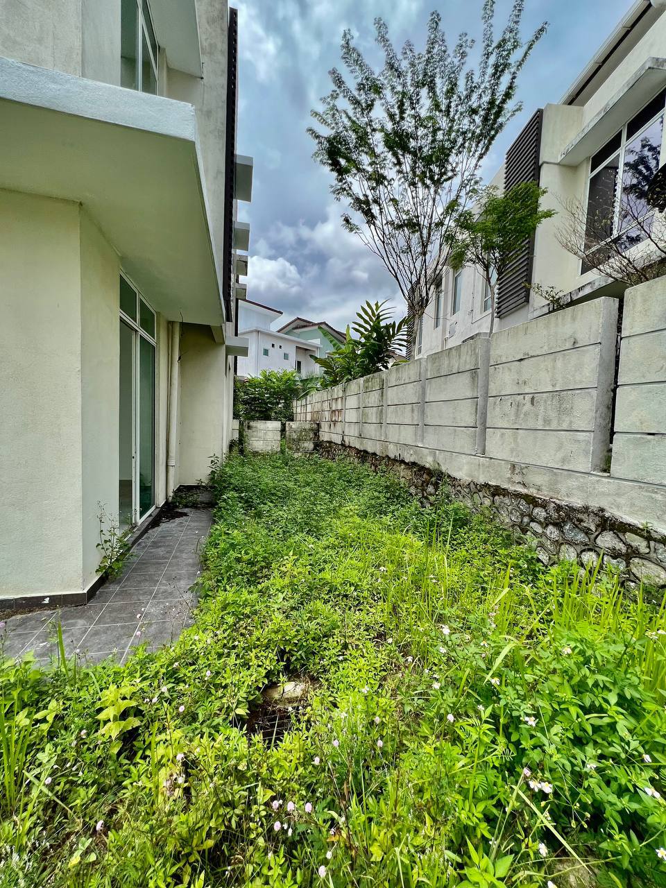 Semi D 2 Storey Avenue 6, Bandar Tun Hussein Onn - photo 7