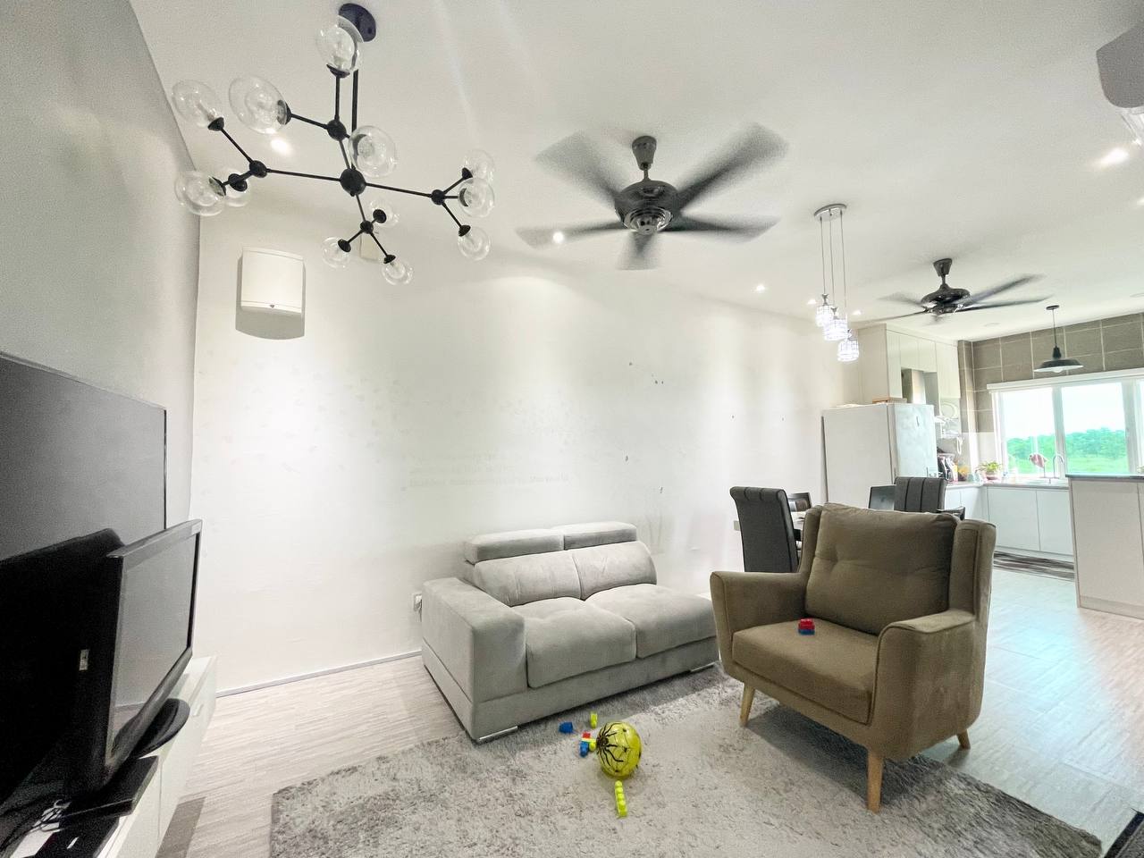 TOWNHOUSE SIMFONI PERDANA