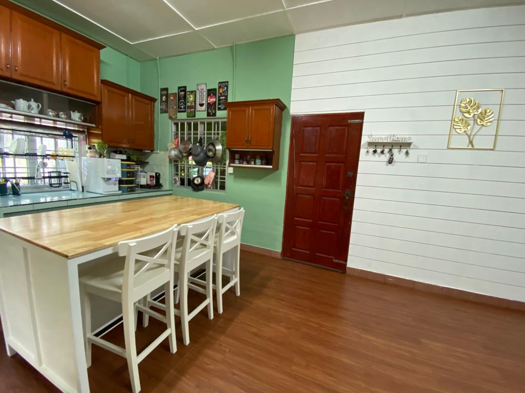 Bunglow House At Sungai Besar Selangor - photo 10