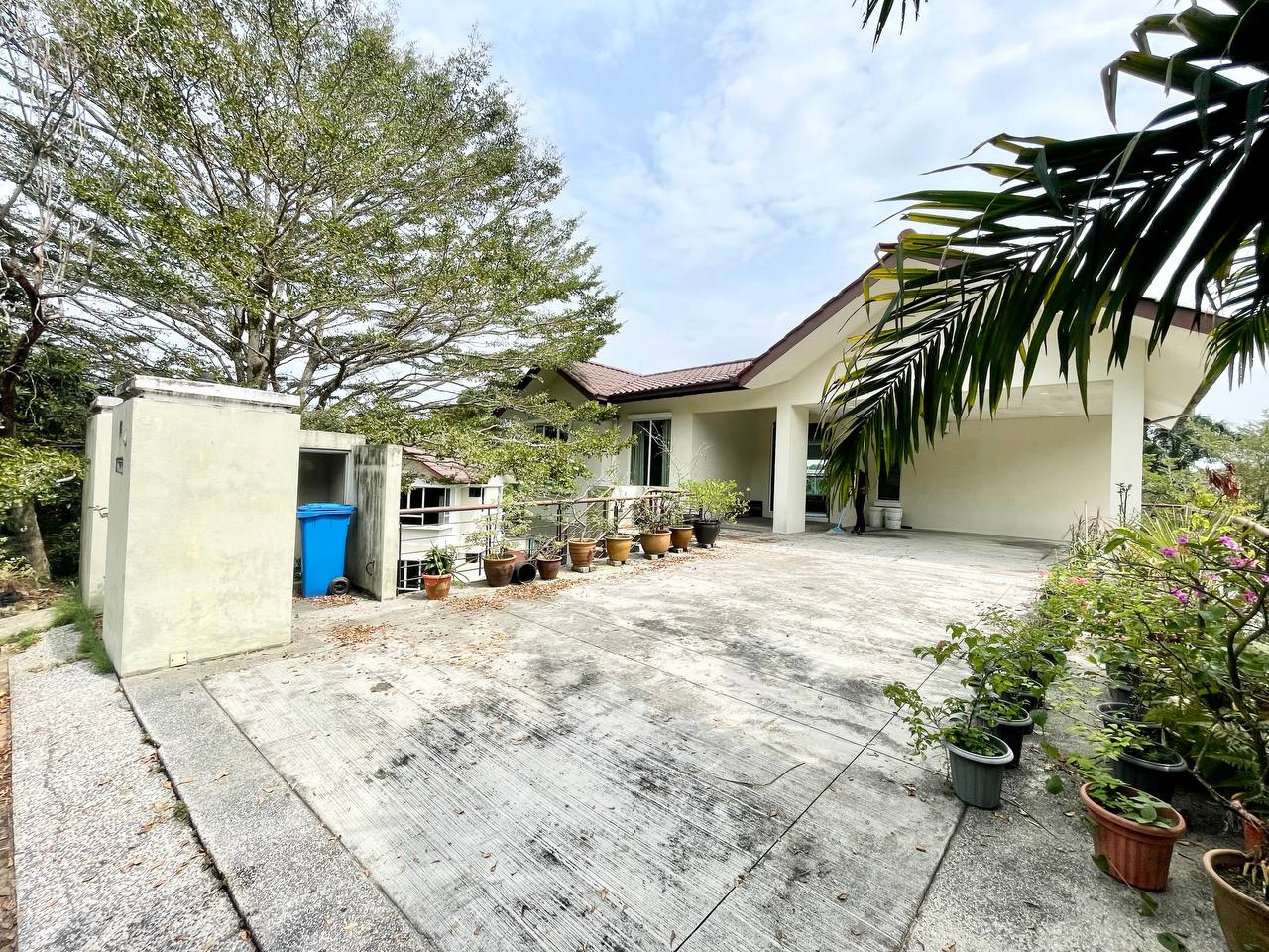 3 STOREY BUNGALOW, TERATAI VILLA , KAYANGAN HEIGHT - photo 2