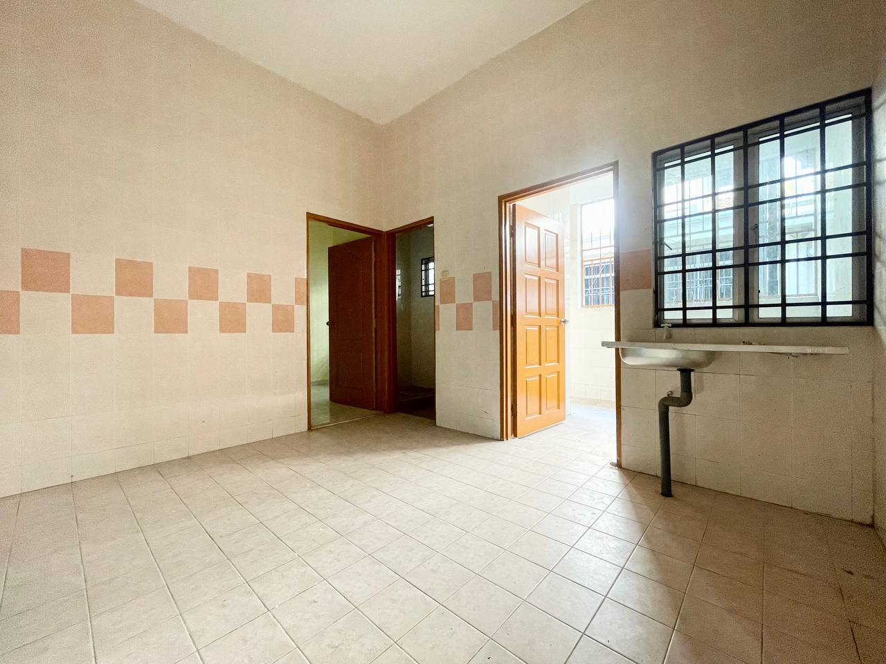STOREY TERRACE HOUSE, TAMAN GEMBIRA KLANG - photo 6