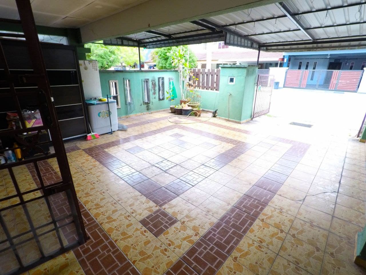 Double storey intermediate bsp7 selangor - photo 2