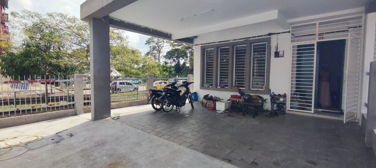 Double strorey endlot taman baiduri 2 dengkil - photo 13