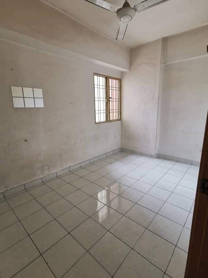 Sri dahlia apartment taman sepakat indah 2 - photo 4