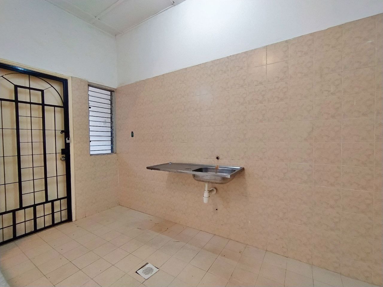 Sri Mahligai Condominium - photo 2