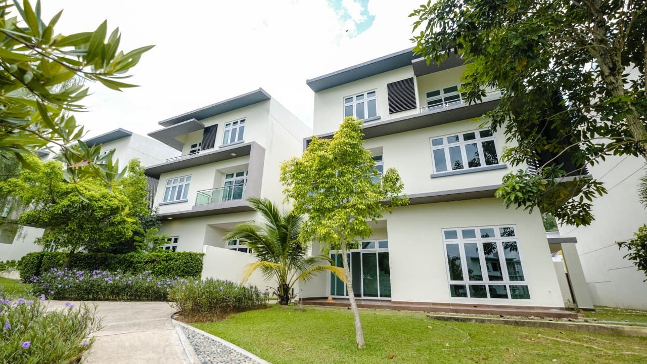 Tijani Ukay - photo 2