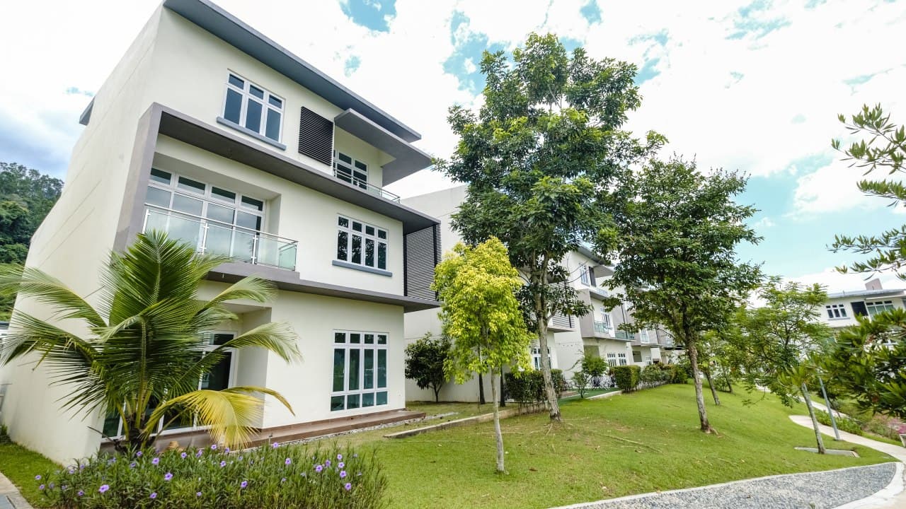Tijani Ukay - photo 9