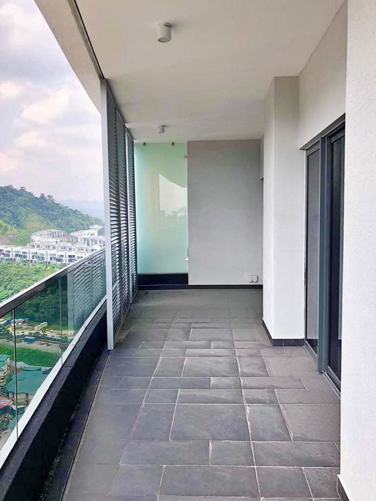 The VEO KL East - photo 13