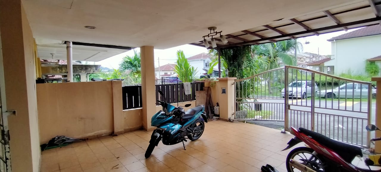 Taman Puncak Jalil - photo 2