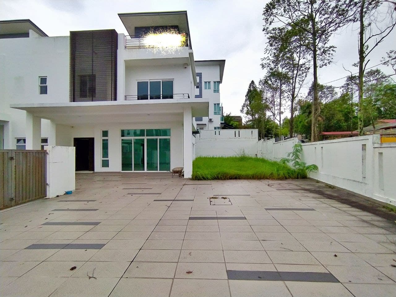 Suria Villa - photo 2
