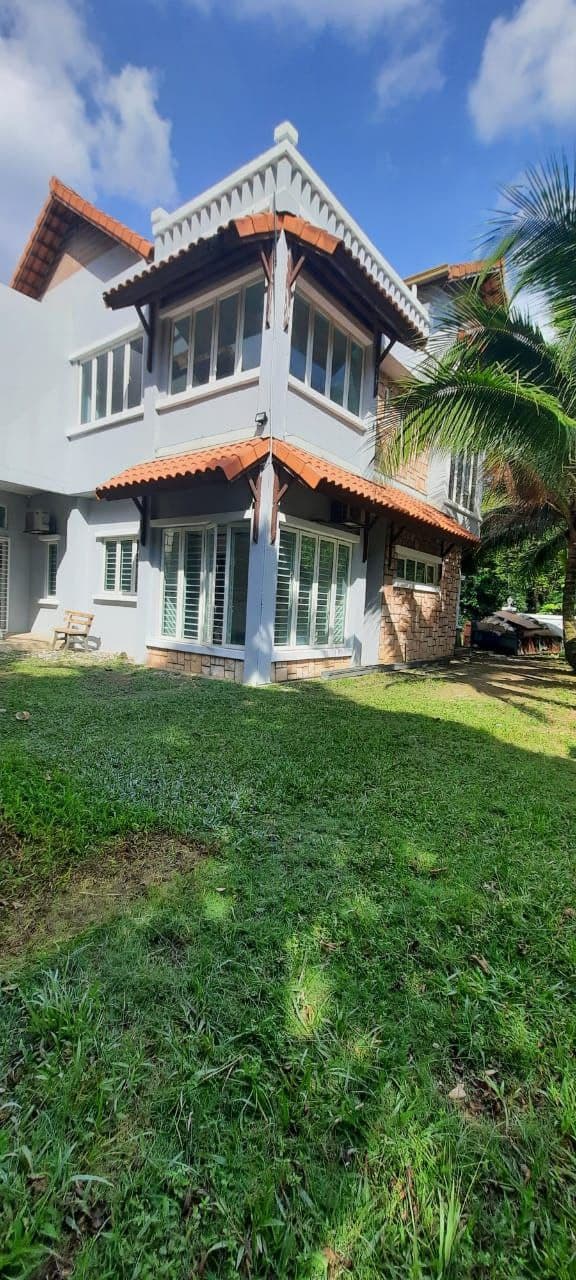 Bukit Jelutong - photo 2