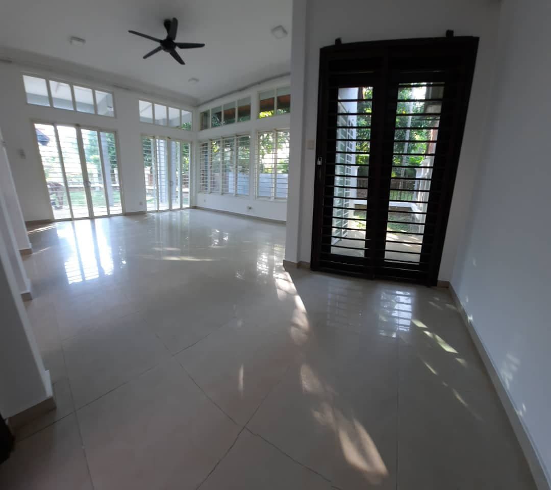 Bukit Jelutong - photo 8
