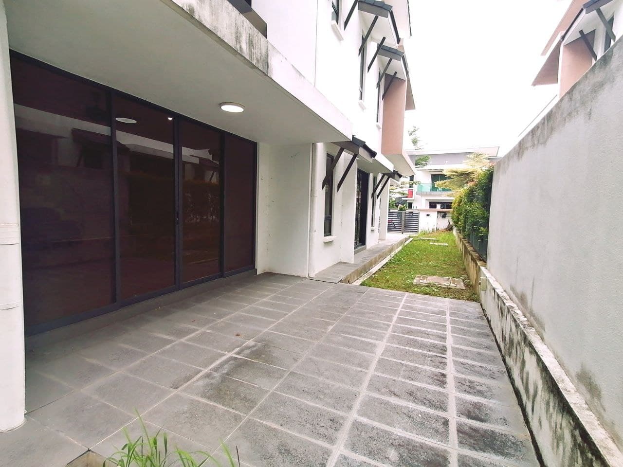 Taman Villa Perdana - photo 4
