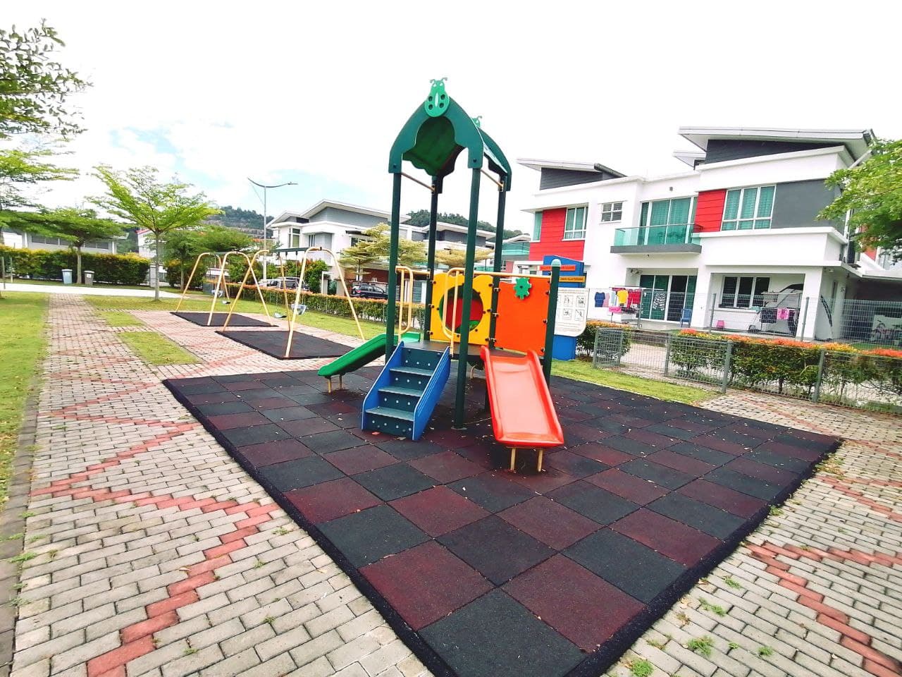 Taman Villa Perdana - photo 10