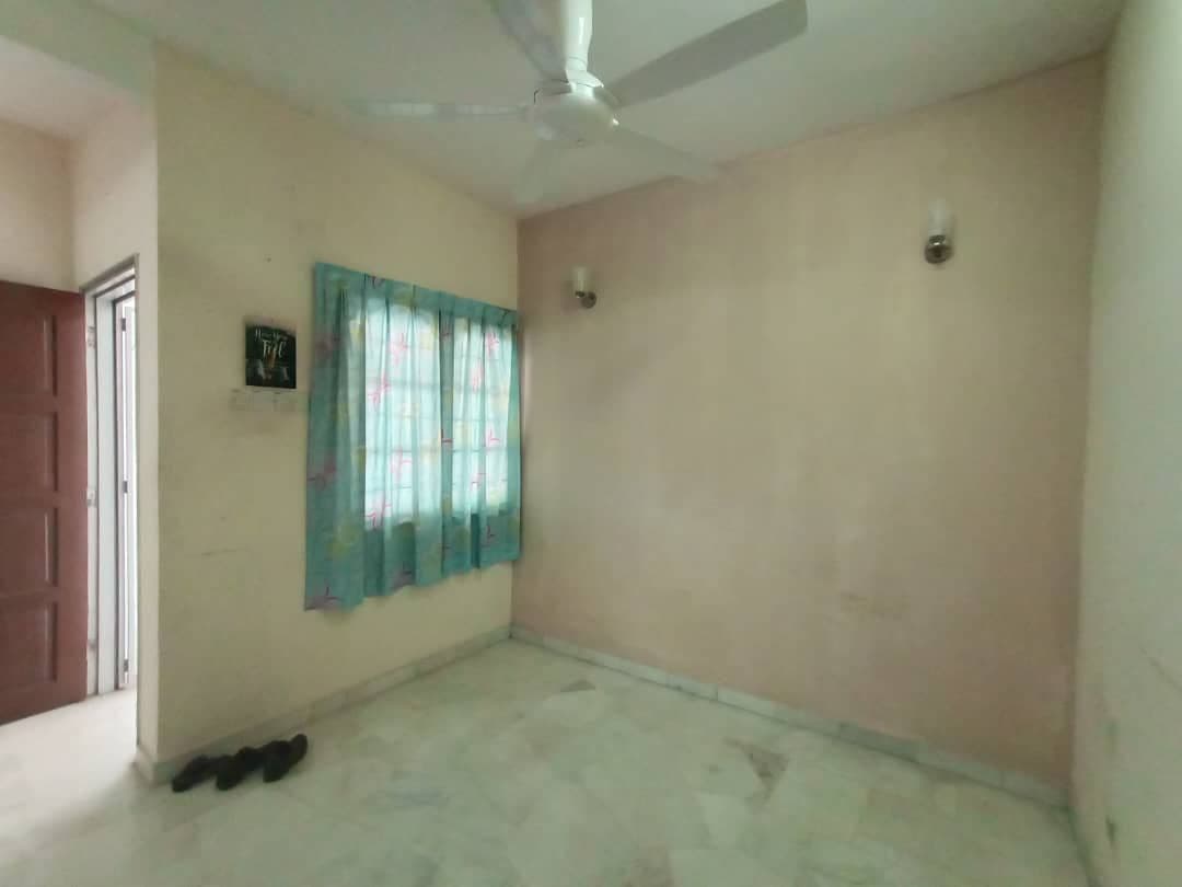 USJ 12 - photo 11