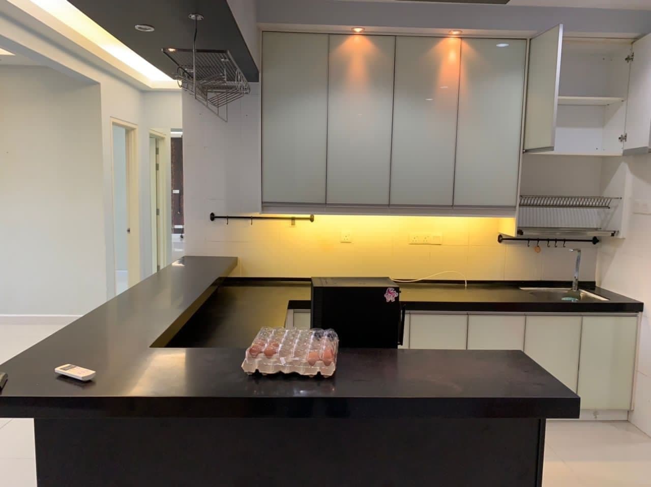 3 Residen, Desa Melawati - photo 9